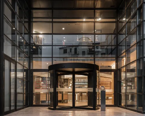 AC Hotel Firenze Hotels near بورتا آل براتو