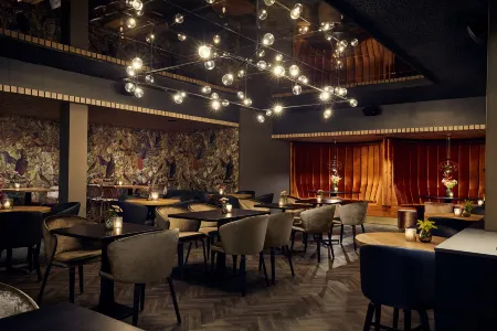 Van der Valk Hotel Arnhem Отели в г. Арнем