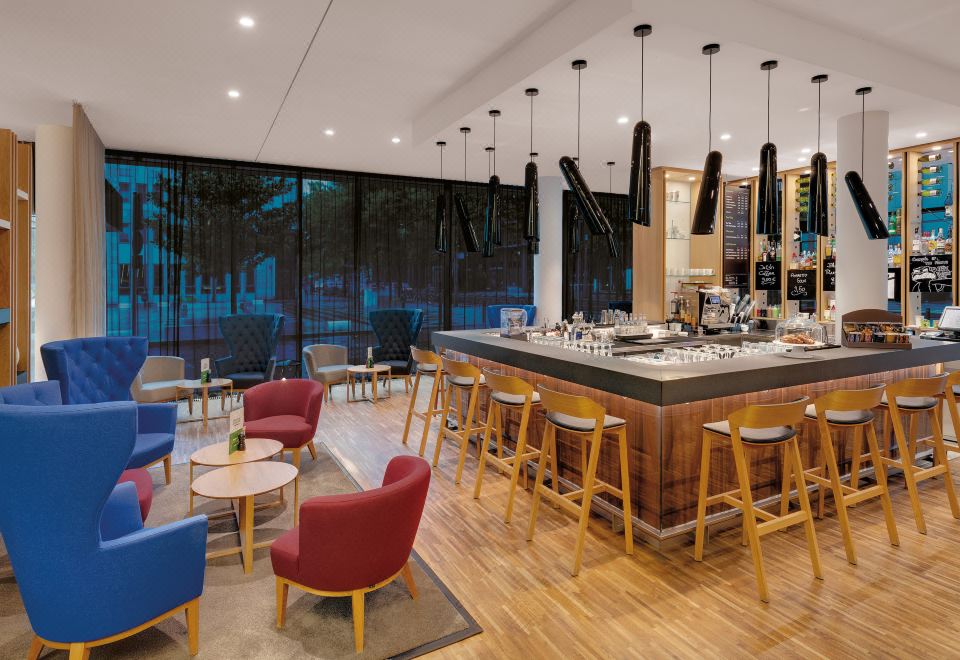 프랑크푸르트 LyvInn Hotel