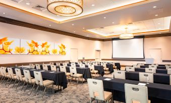 DoubleTree by Hilton San Diego Bayside