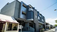 Crown on Darby Hotels in Cooks Hill