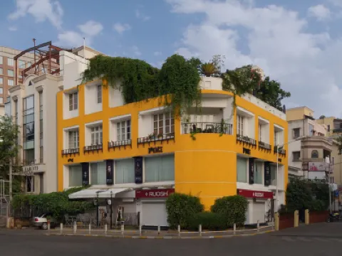 Melange Luxury Serviced Apartments Hotel a 