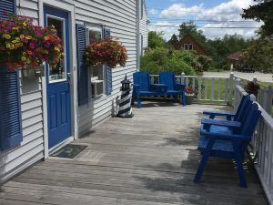 Isleview Motel and Cottages