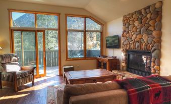 Elk Path - E.V. Reg. # 3205 - 3 Br Condo