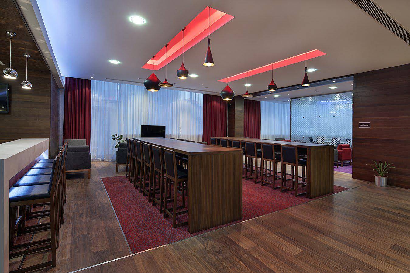 Hampton by Hilton Istanbul Kayasehir