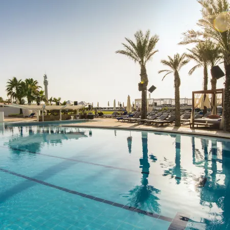 Riviera Hotel and Beach Lounge, Beirut