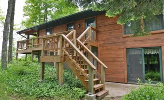 Funnys Bay Getaway 4 Bedrooms 2 Bathrooms Hotel Room