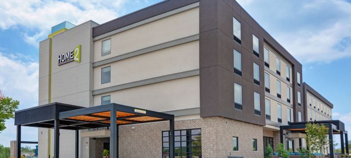 Home2 Suites by Hilton Bettendorf Quad Cities Hotels in Scott County