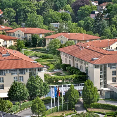 Radisson Blu Park Hotel & Conference Centre, Dresden Radebeul Отели рядом с достопримечательностью «Институт музыки и ритма Эмиля Жак-Далькроза в городке Хеллерау»