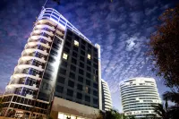Radisson Blu Hotel and Residence Maputo Hotels near Gloria Mall