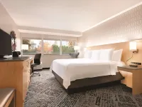 Radisson Hotel Charlotte Airport Hotels near Revolution Park