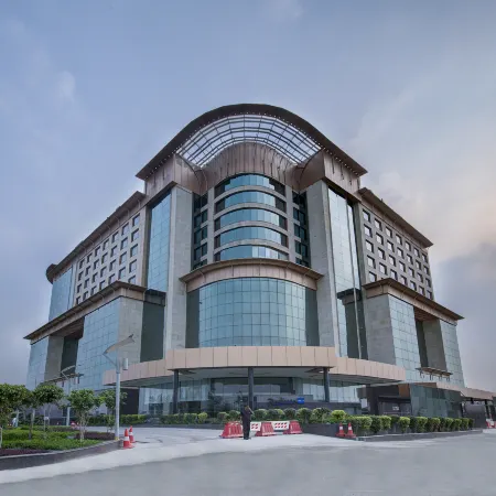 Radisson Blu Kaushambi Delhi NCR