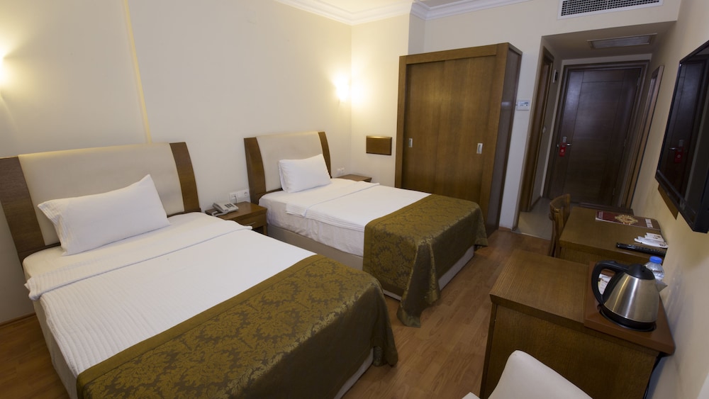 Tarbus Hotel