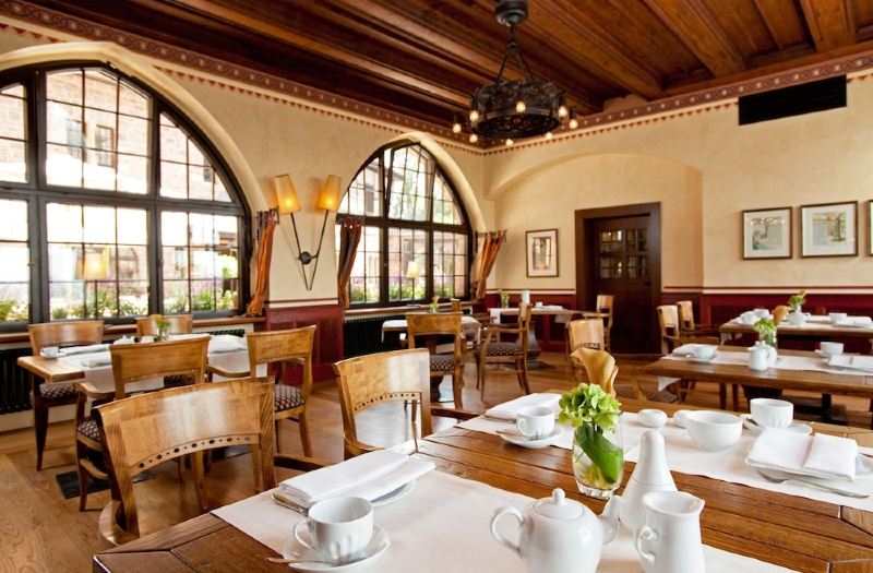 Romantik Hotel Auf Der Wartburg Reviews For 5 Star Hotels In Eisenach Trip Com