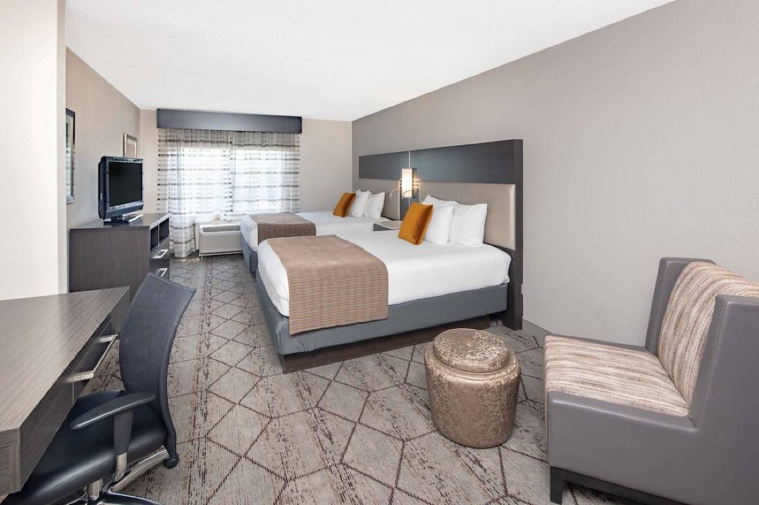 wyndham garden greenville airport greenville (sc) united states