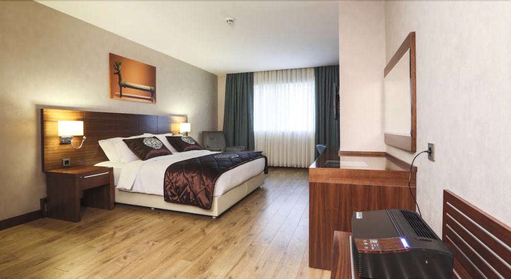 Nevali Hotel