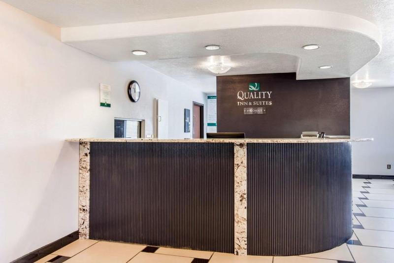 Quality Inn & Suites Albuquerque West