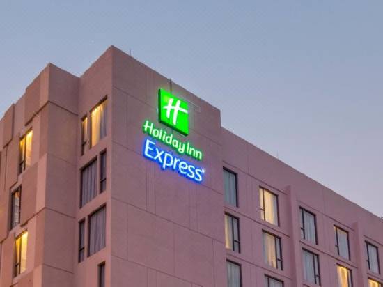 Holiday Inn Express Bangkok Sukhumvit 11 An Ihg Hotel Room Reviews Photos Bangkok 21 Deals Price Trip Com Holiday Inn Express Bangkok Sukhumvit 11 An Ihg Hotel Room Reviews Photos Bangkok 21 Deals Price Trip Com