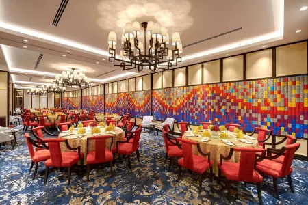 One World Hotel Отели рядом с достопримечательностью «Петалинг-Джая»