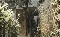 Lotus Art & Garden Hotel