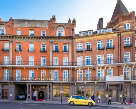 Harte and Garter Hotels in Windsor