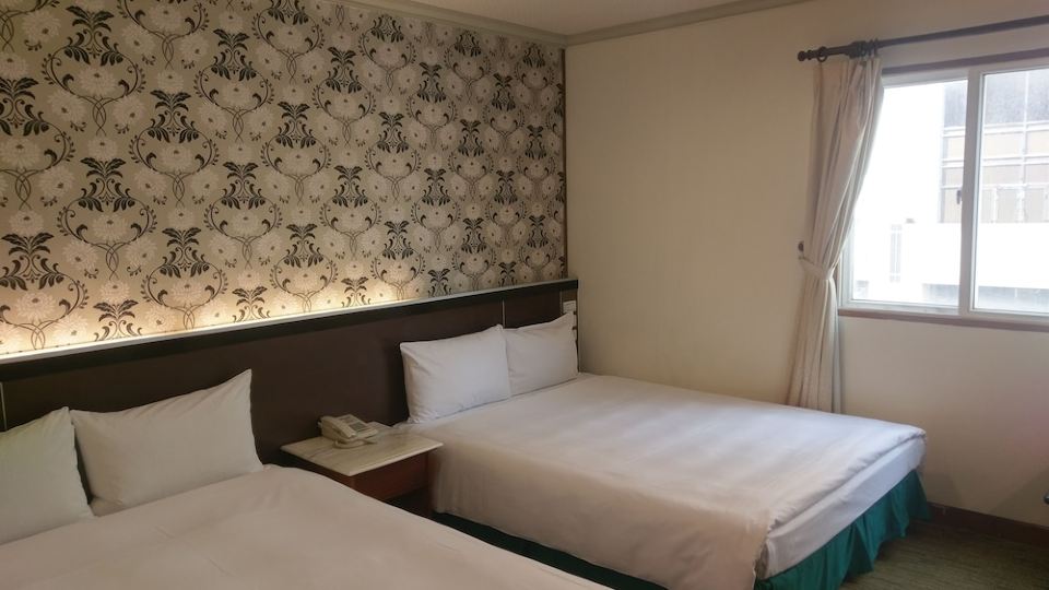 Puyisy Business Hotel
