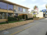 Kar-Rama Hotel Hotel di Mildura