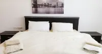 Luxury Apt Heart  Bat-Yam 3 m Walk Beach
