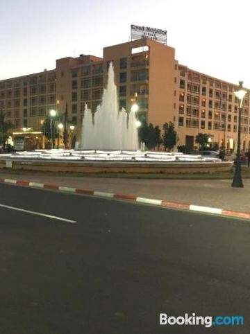 Hotel Exterior Zina Photo