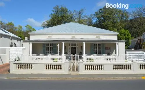 曼迪裏菲家庭式酒店