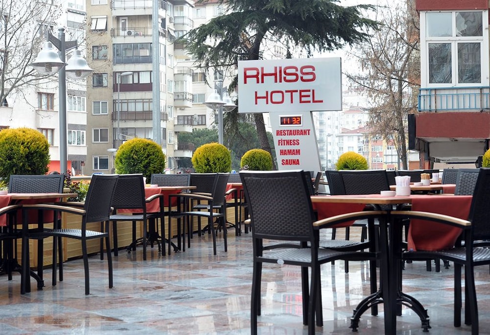 Rhiss Hotel Bostanci
