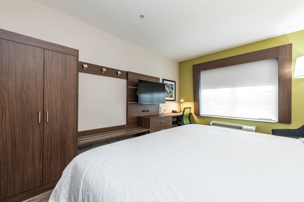 Holiday Inn Express Hotel & Suites Lagrange I-85, an Ihg Hotel