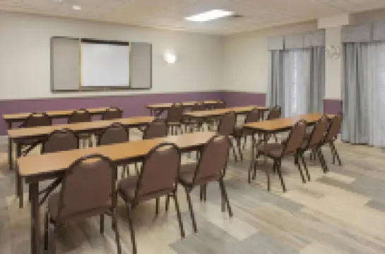 La Quinta Inn & Suites by Wyndham Mobile - Daphne