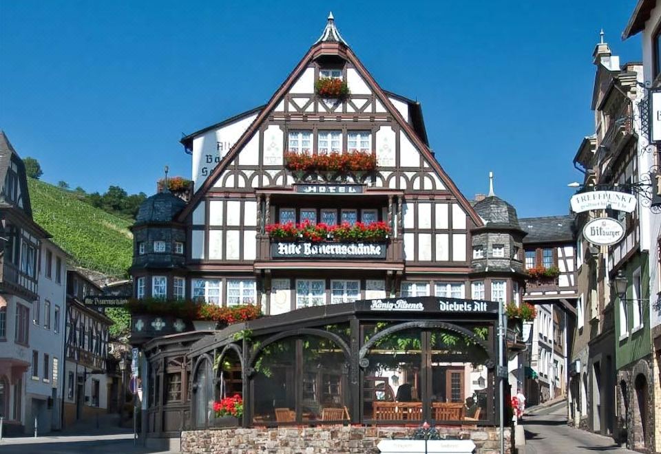 AKZENT Hotel Berg´s Alte Bauernschänke - 4-Sterne-Hotelbewertungen in  Rüdesheim