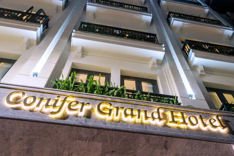 Conifer Grand Hotel