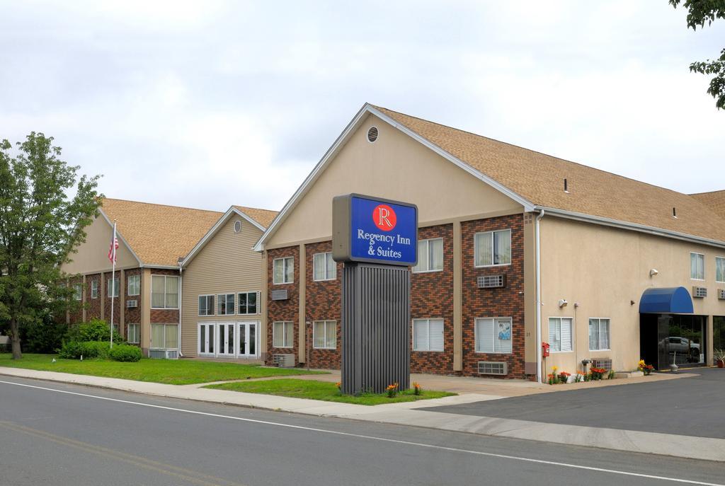 Regency Inn & Suites