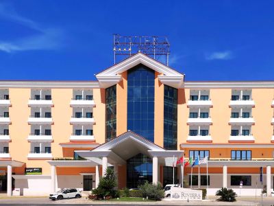 Riviera Hotel