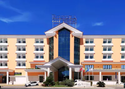 Riviera Hotel Hotels in Каркавелуш