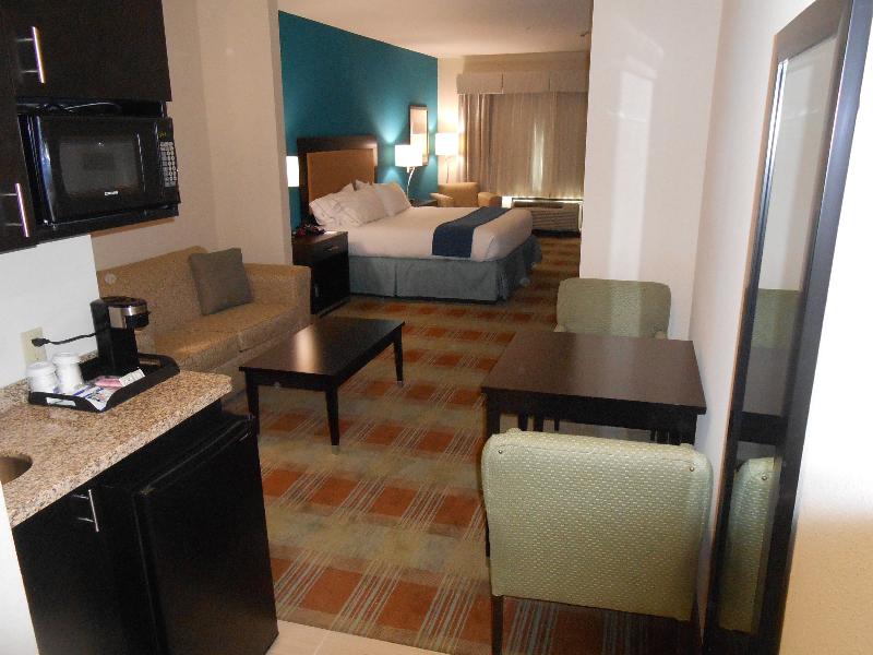 Holiday Inn Express & Suites Houston Northwest-Brookhollow, an Ihg Hotel