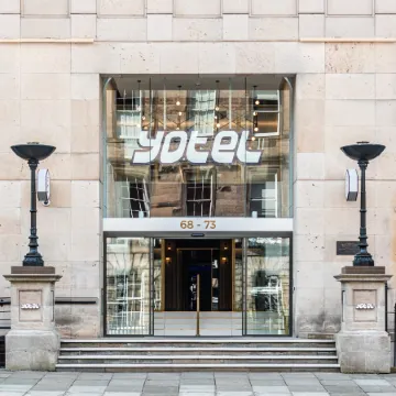 Yotel Edinburgh Отели рядом с достопримечательностью «Эдинбург Олд Таун»