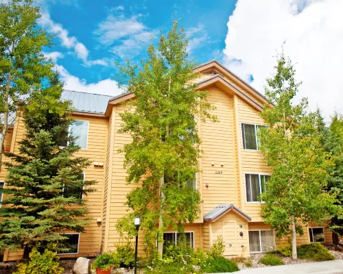 Swan Mountain Resort Hotels in Summit County