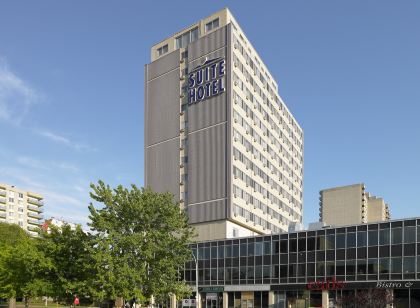 Campus Tower Suite Hotel