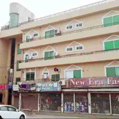 Hotel Crown Inn Hotel Exterior