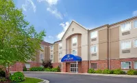 Candlewood Suites ST. Robert