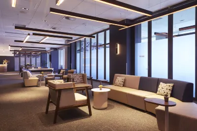 Holiday Inn Express Melbourne Southbank Hotels near Script Bar & Bistro
