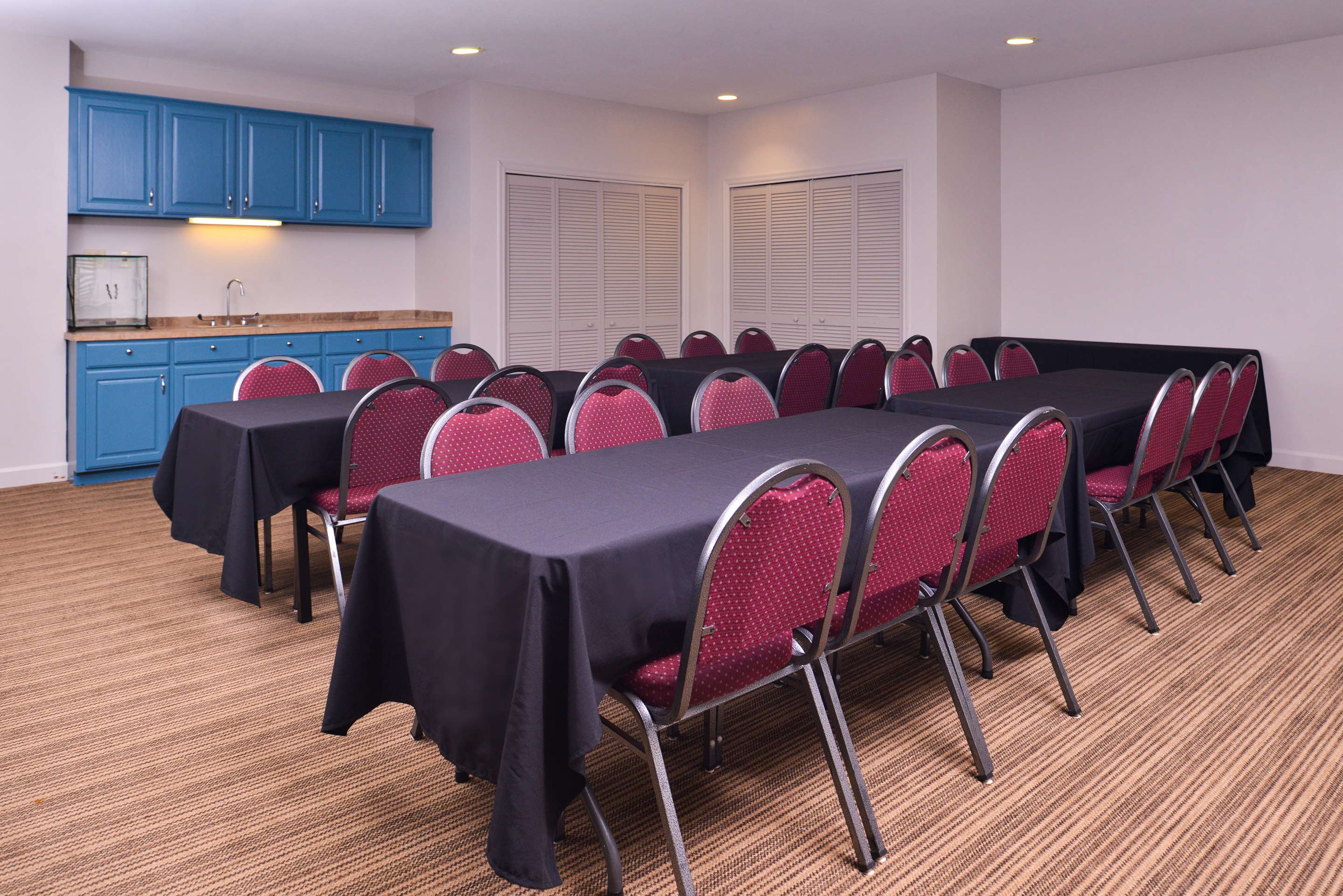 Country Inn & Suites by Radisson, Omaha Airport, IA