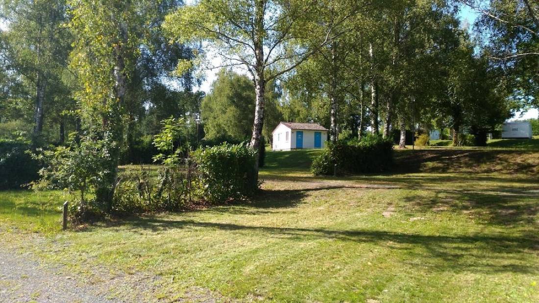 Camping Ladignac Caravan Park-Ladignac 