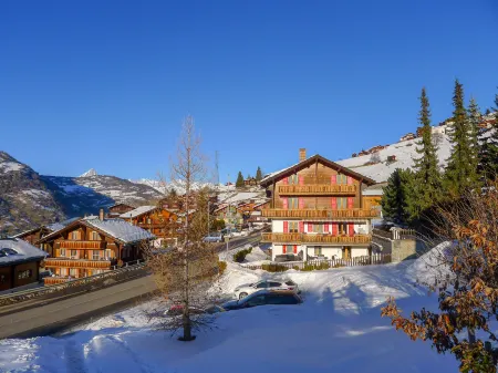 Bergfink Obergeschoss Отели в г. Грэхен