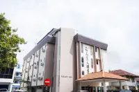 Palace Inn