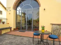 Il Colombaino Hotels in Scandicci